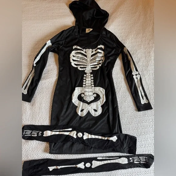 Spirit Black and White Halloween Skeleton Costume(Socks Not Included) - Picture 2 of 5